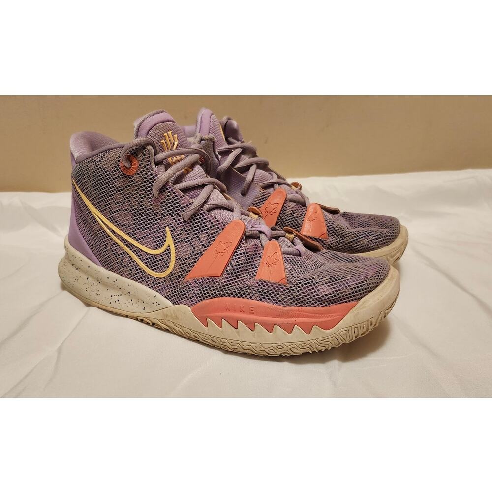 Nike Kyrie 7 Daughters Basketball Shoes 7Y Youth Women's 8.5 Lilac Melon